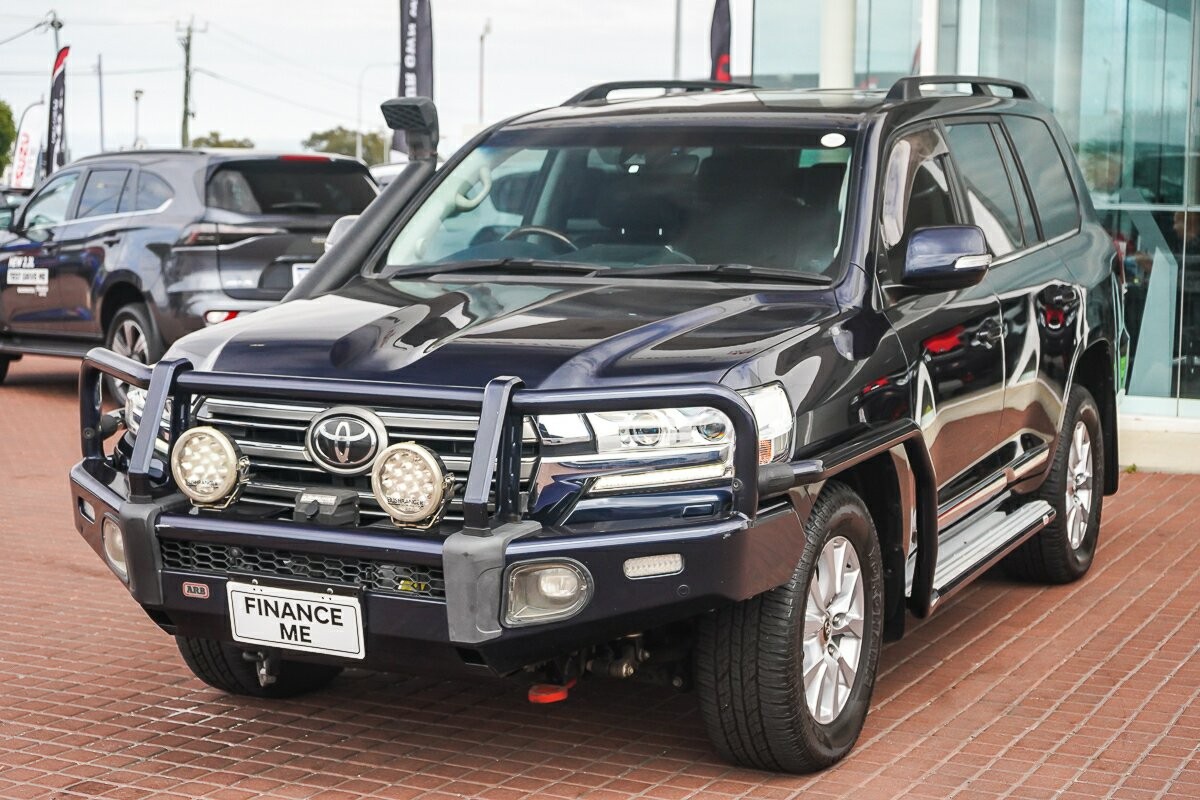 Toyota Landcruiser image 4