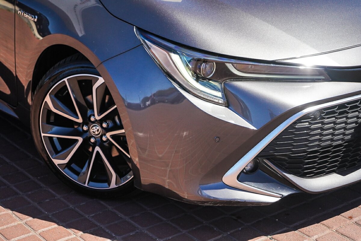 Toyota Corolla image 2