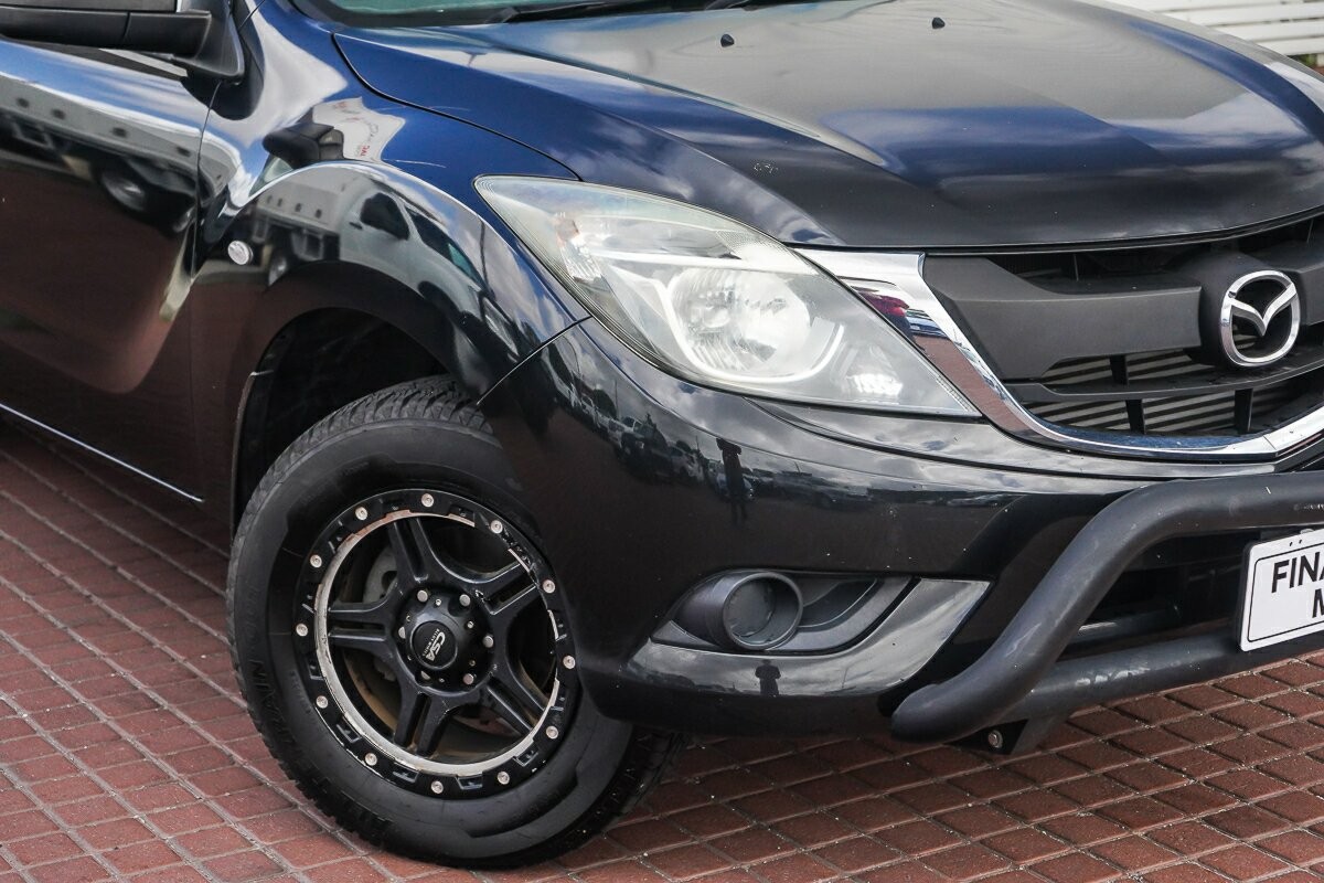 Mazda Bt-50 image 2