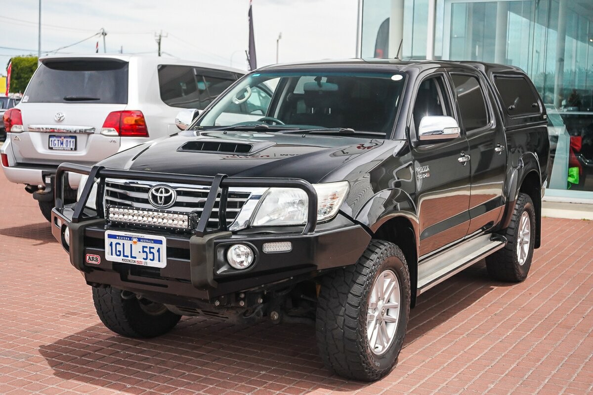 Toyota Hilux image 4
