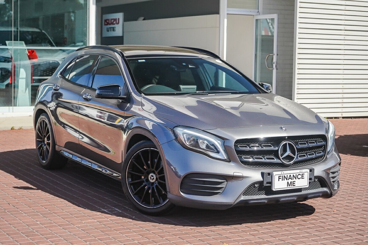 Mercedes Benz Gla-class image 1