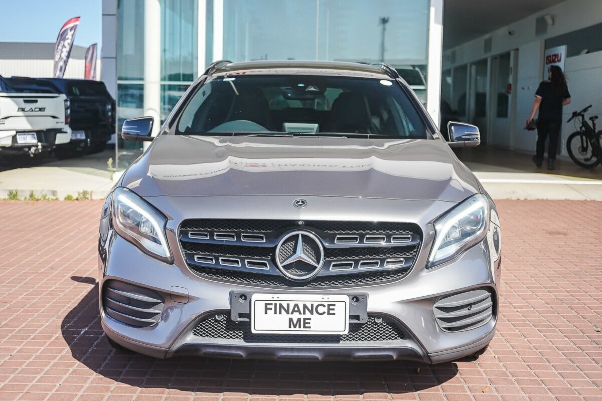 Mercedes Benz Gla-class image 3