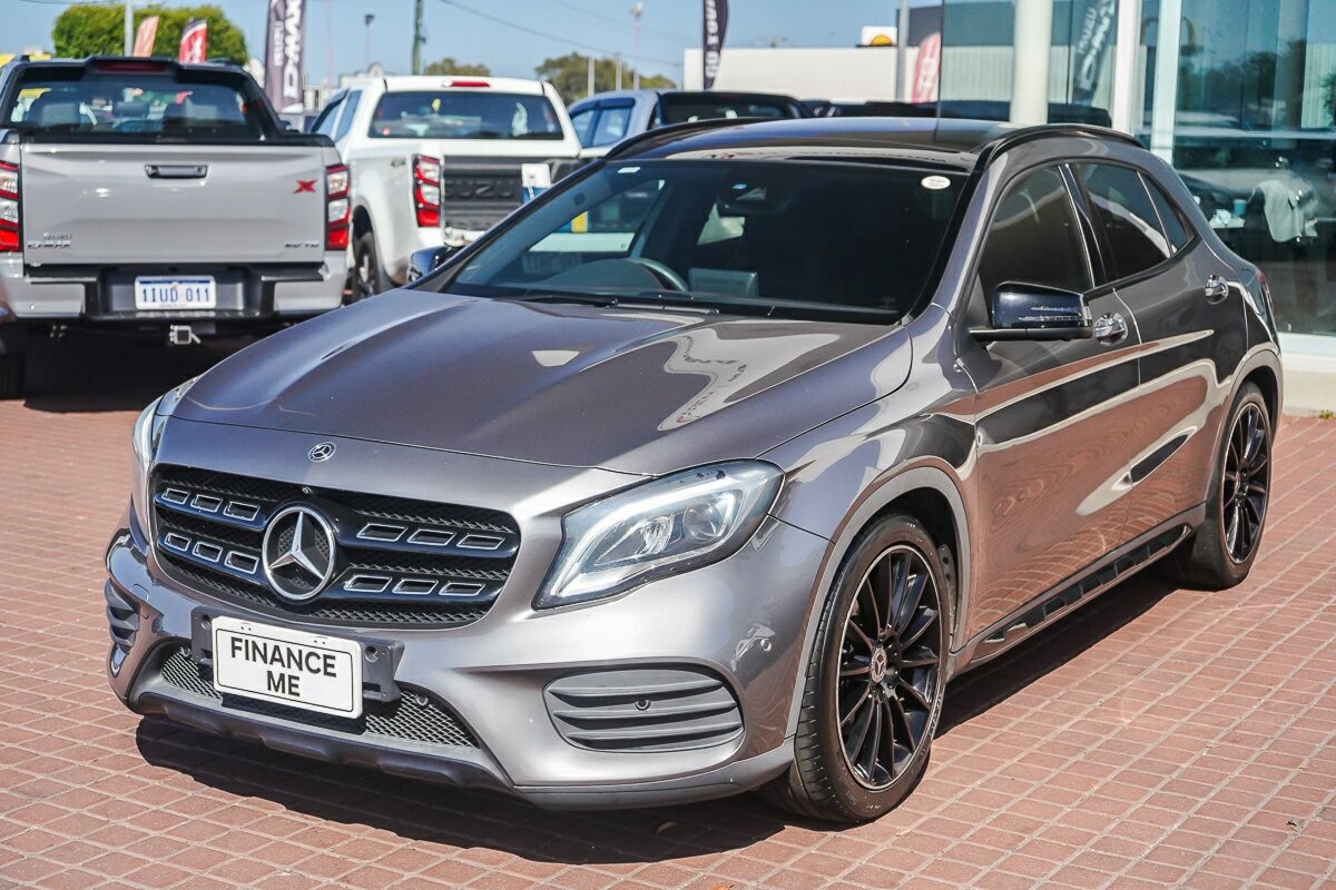 Mercedes Benz Gla-class image 4