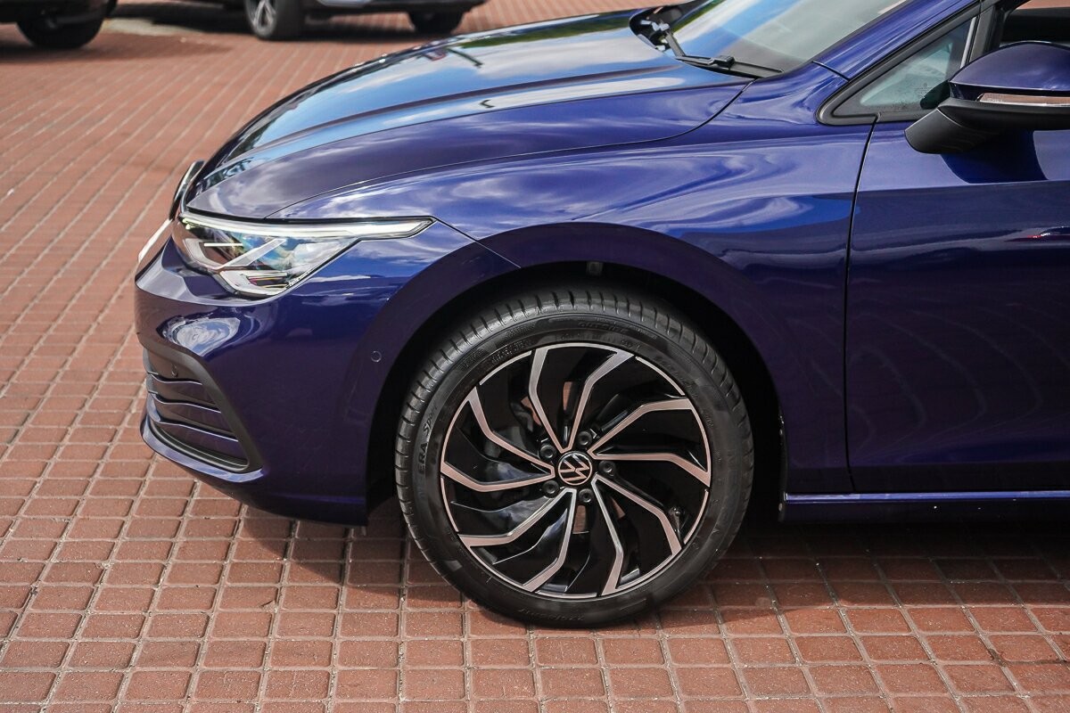 Volkswagen Golf image 4