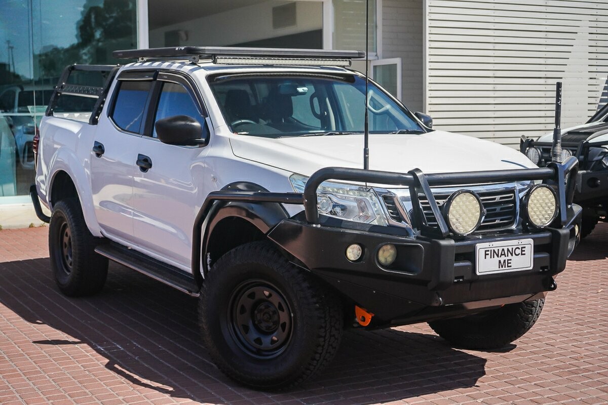 Nissan Navara image 1