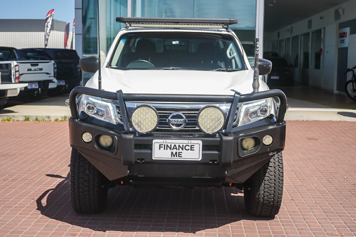 Nissan Navara image 3
