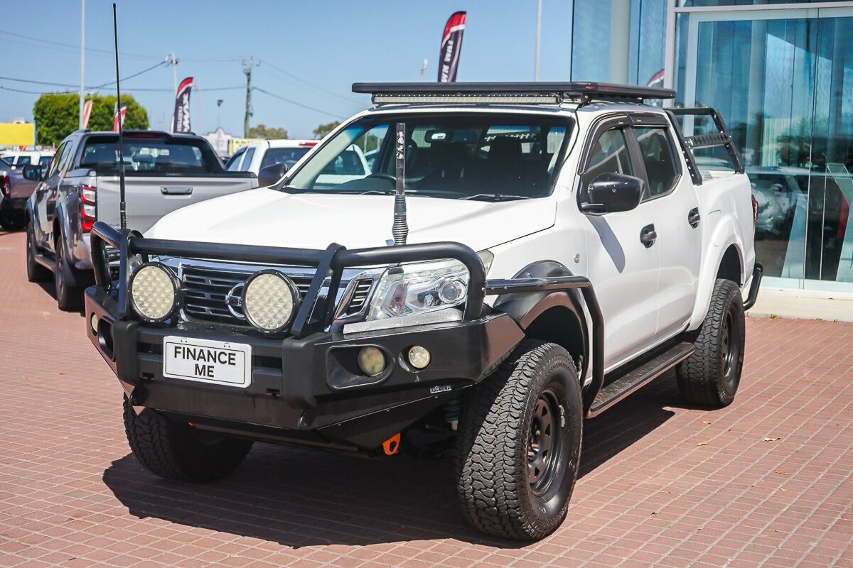 Nissan Navara image 4