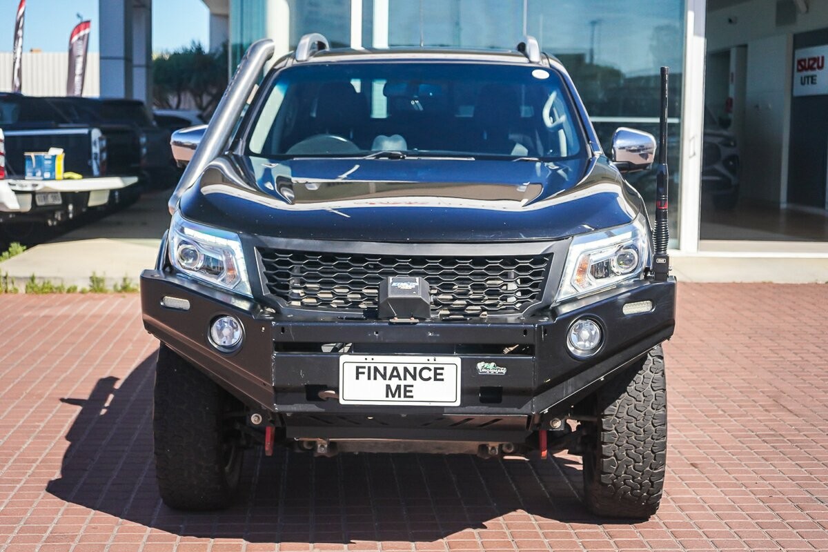 Nissan Navara image 3