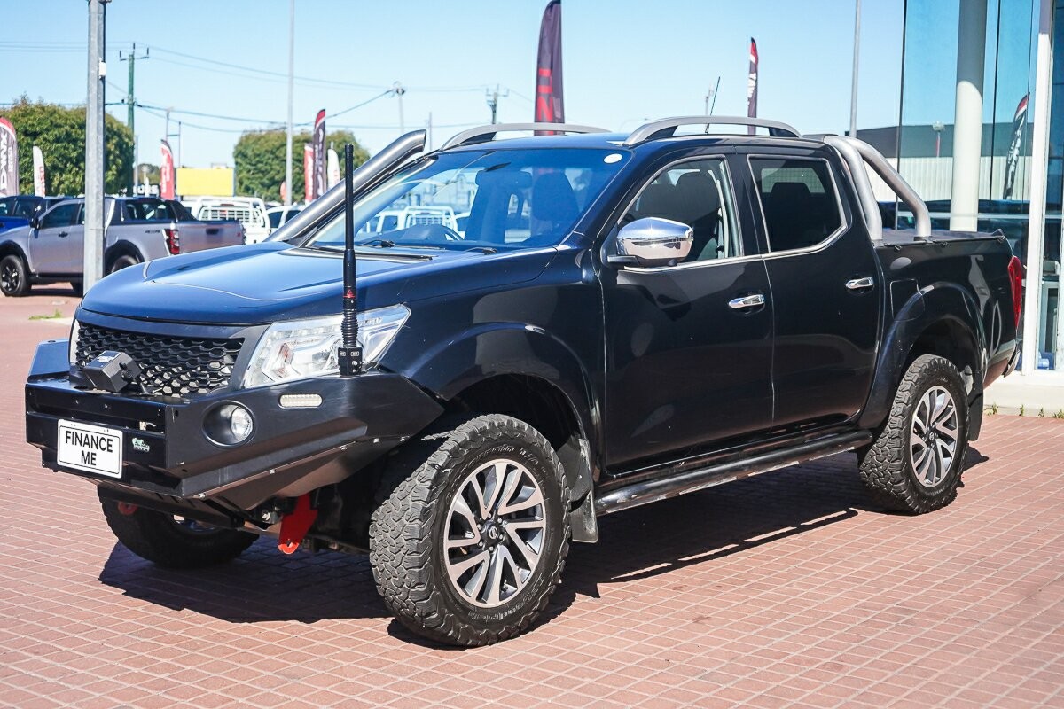 Nissan Navara image 4