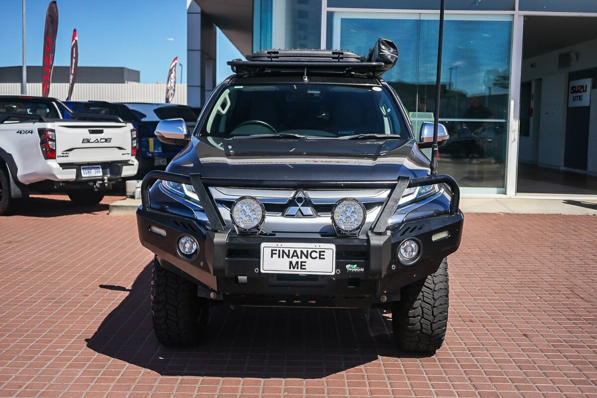 Mitsubishi Triton image 3