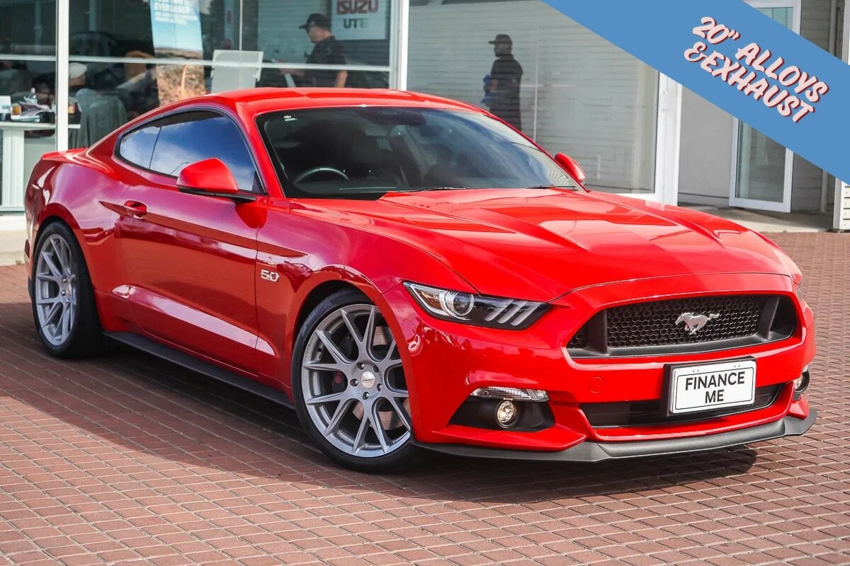 Ford Mustang image 1