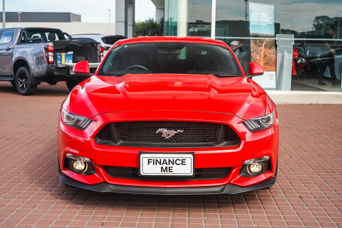 Ford Mustang image 3