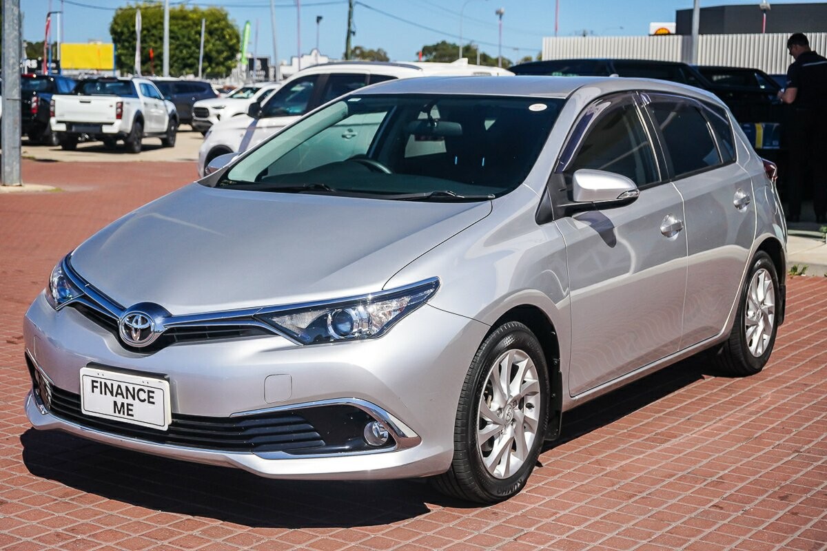 Toyota Corolla image 4