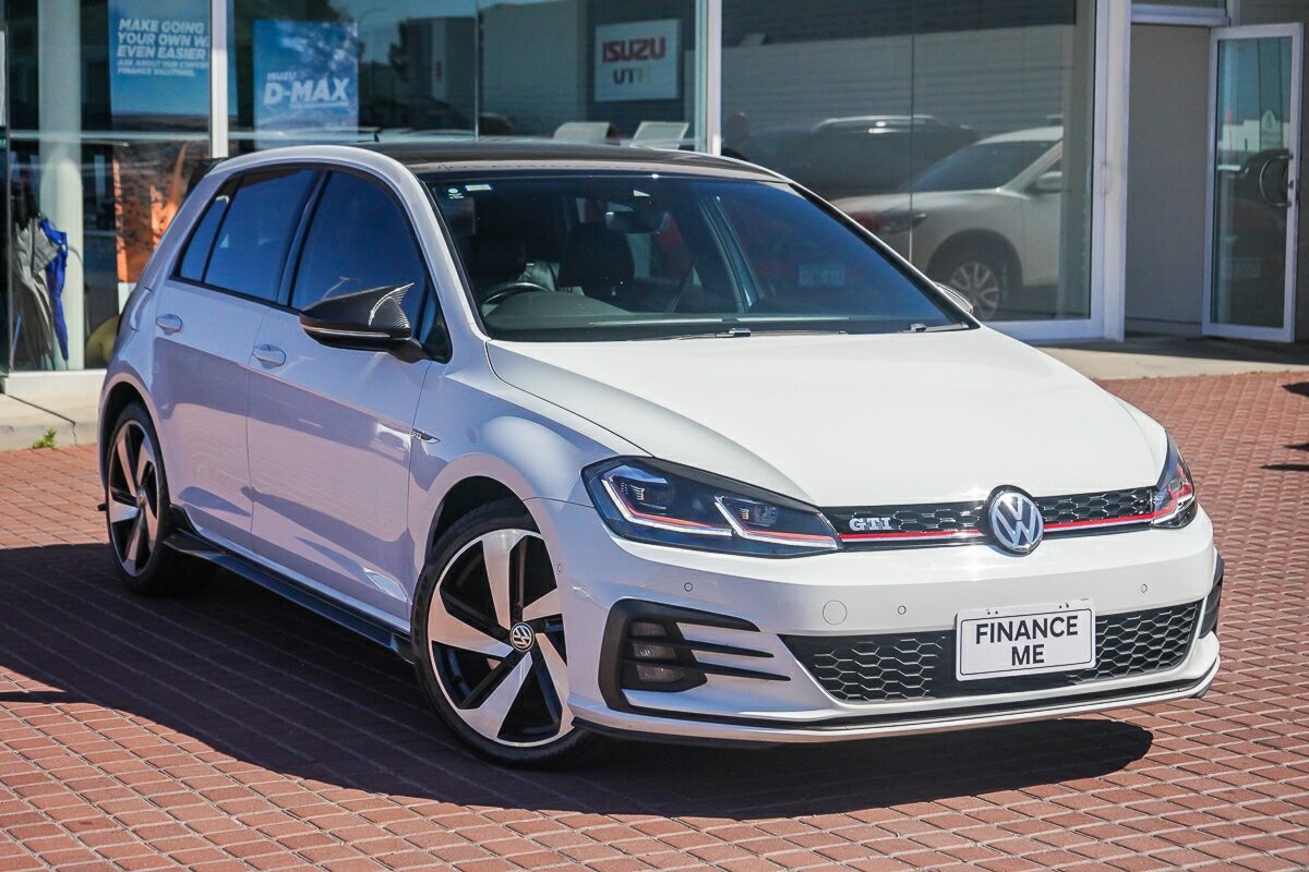 Volkswagen Golf image 1