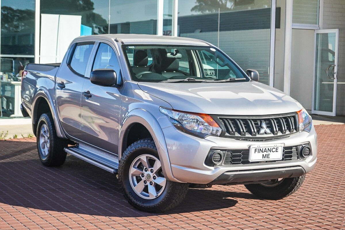 Mitsubishi Triton image 1