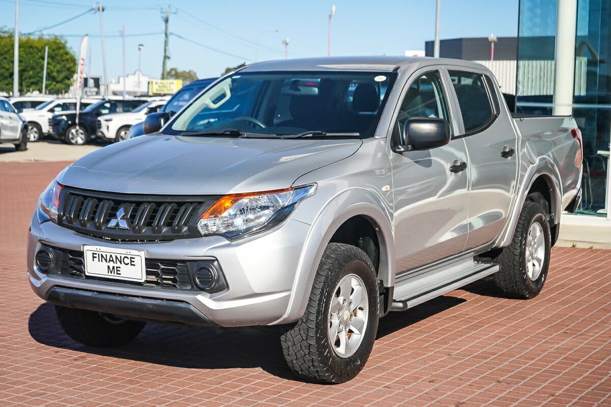 Mitsubishi Triton image 4