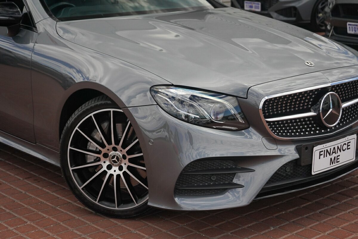 Mercedes Benz E-class image 2