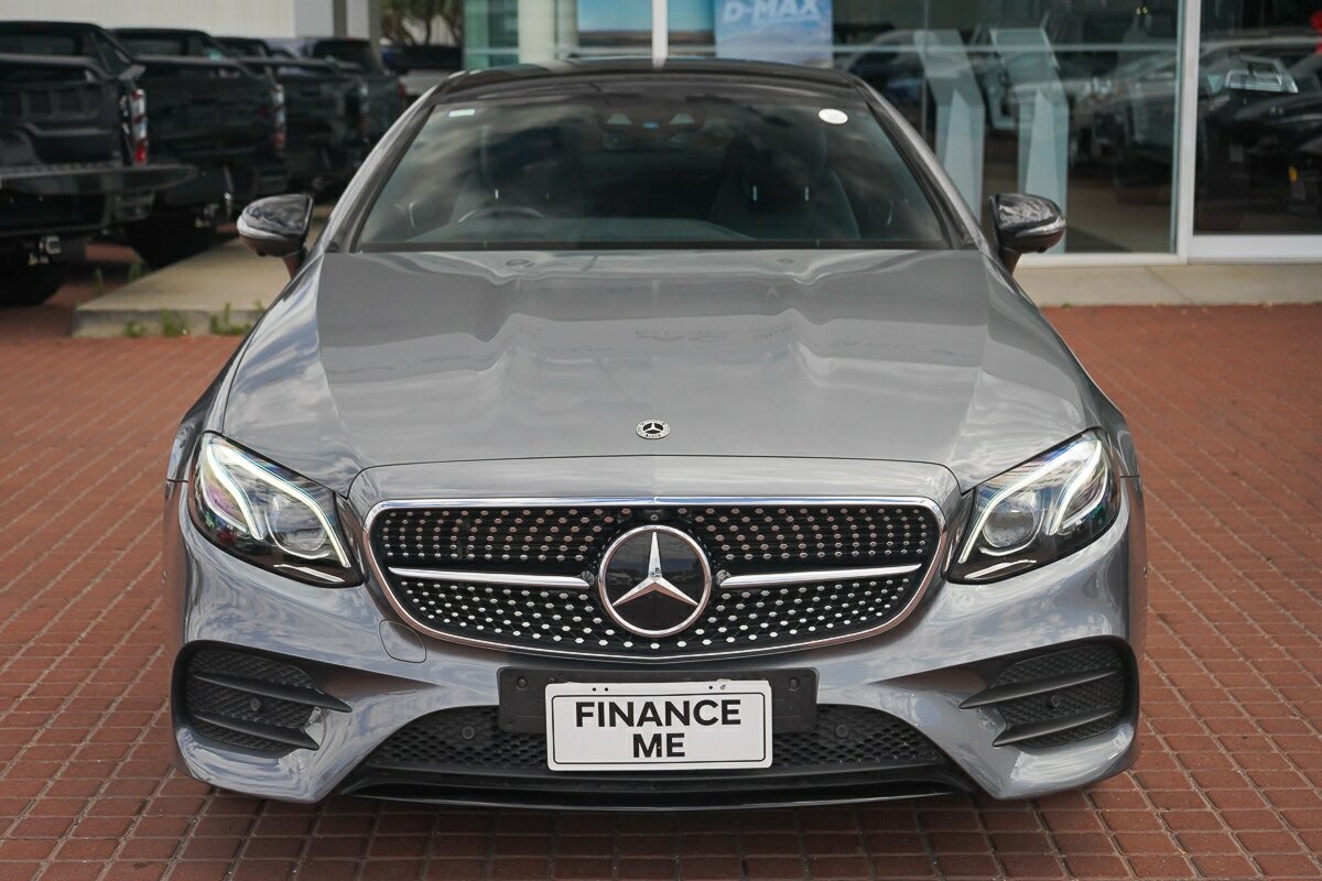 Mercedes Benz E-class image 3