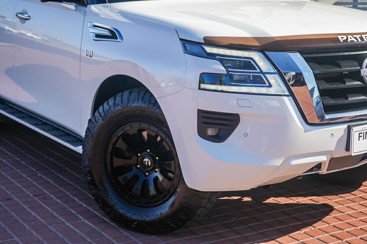 Nissan Patrol image 2