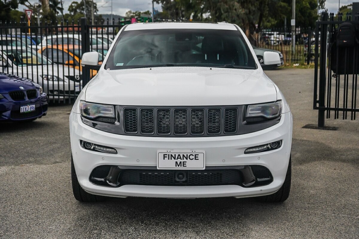Jeep Grand Cherokee image 3