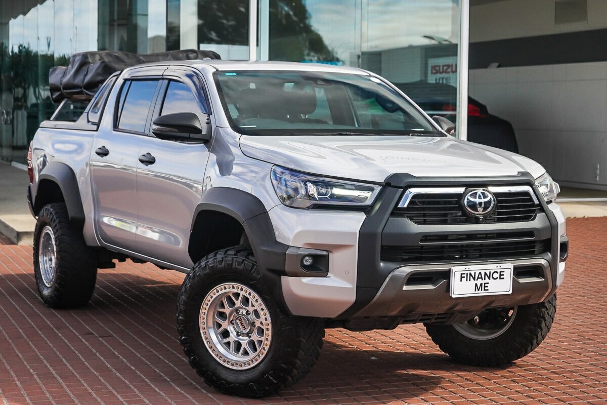 Toyota Hilux image 1