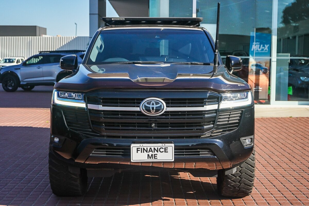 Toyota Landcruiser image 3