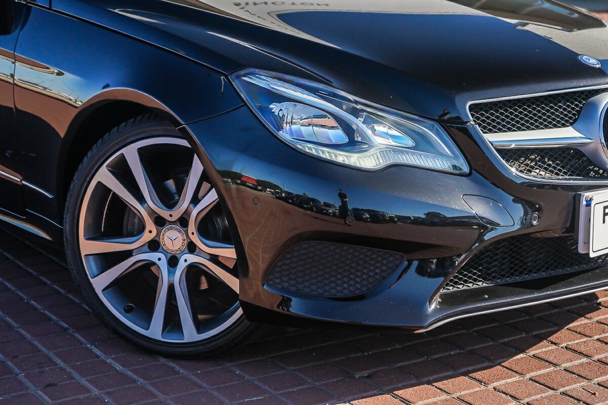 Mercedes Benz E-class image 2