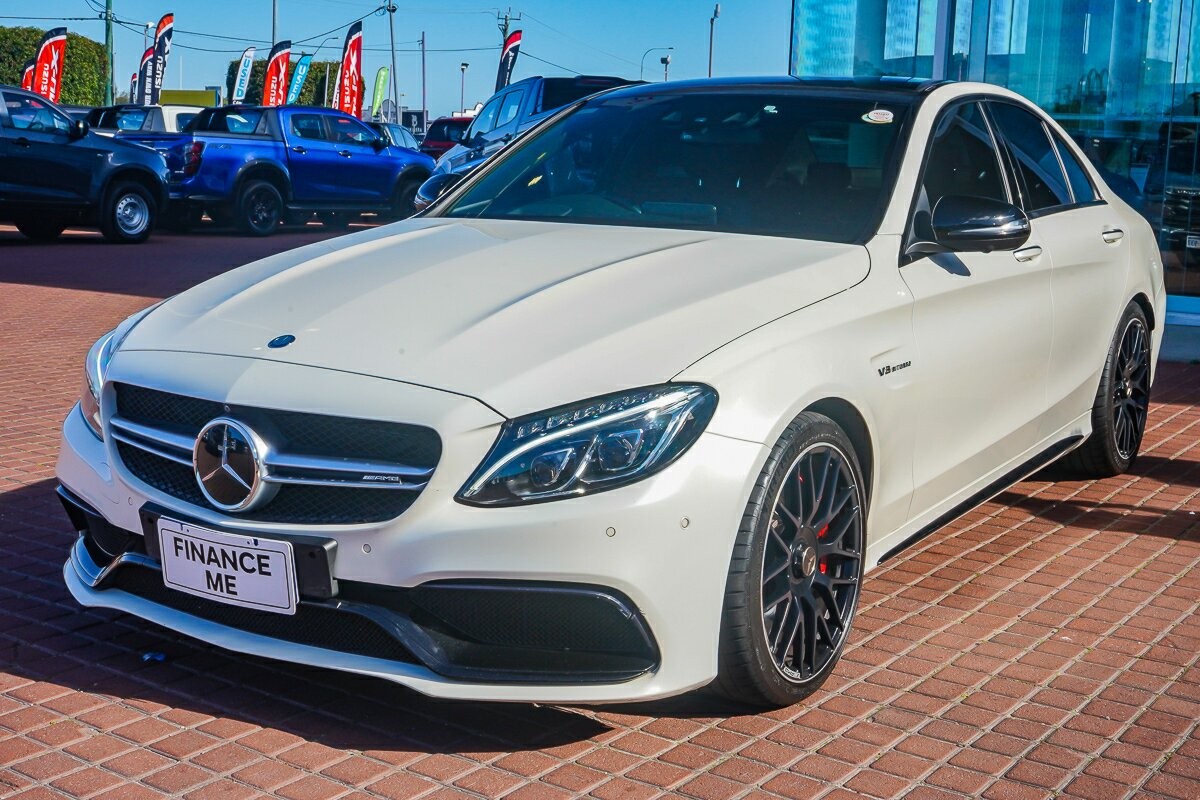 Mercedes Benz C-class image 4