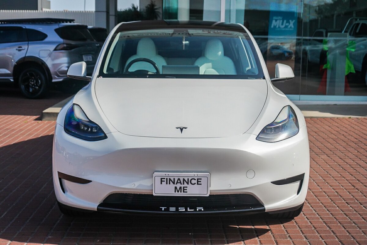 Tesla Model Y image 3