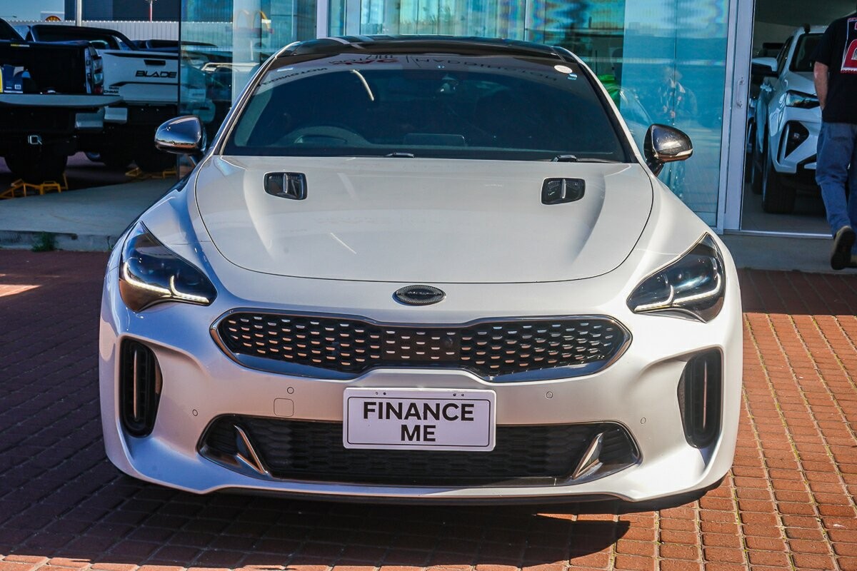 Kia Stinger image 3