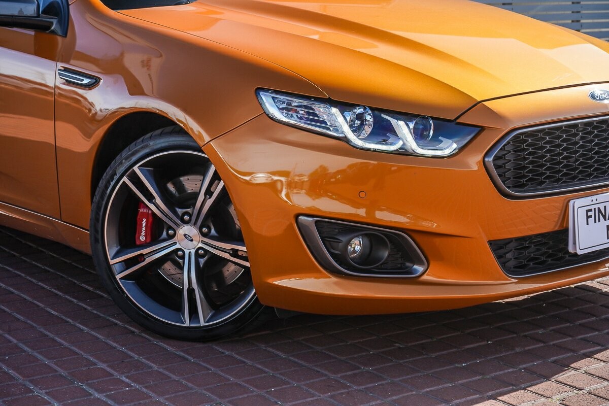 Ford Falcon image 2