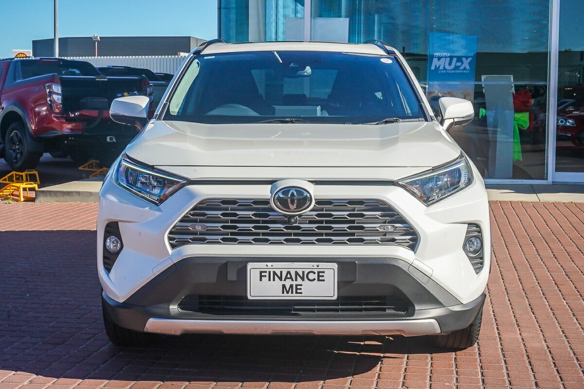 Toyota Rav4 image 3