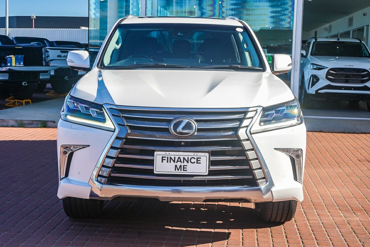 Lexus Lx image 3