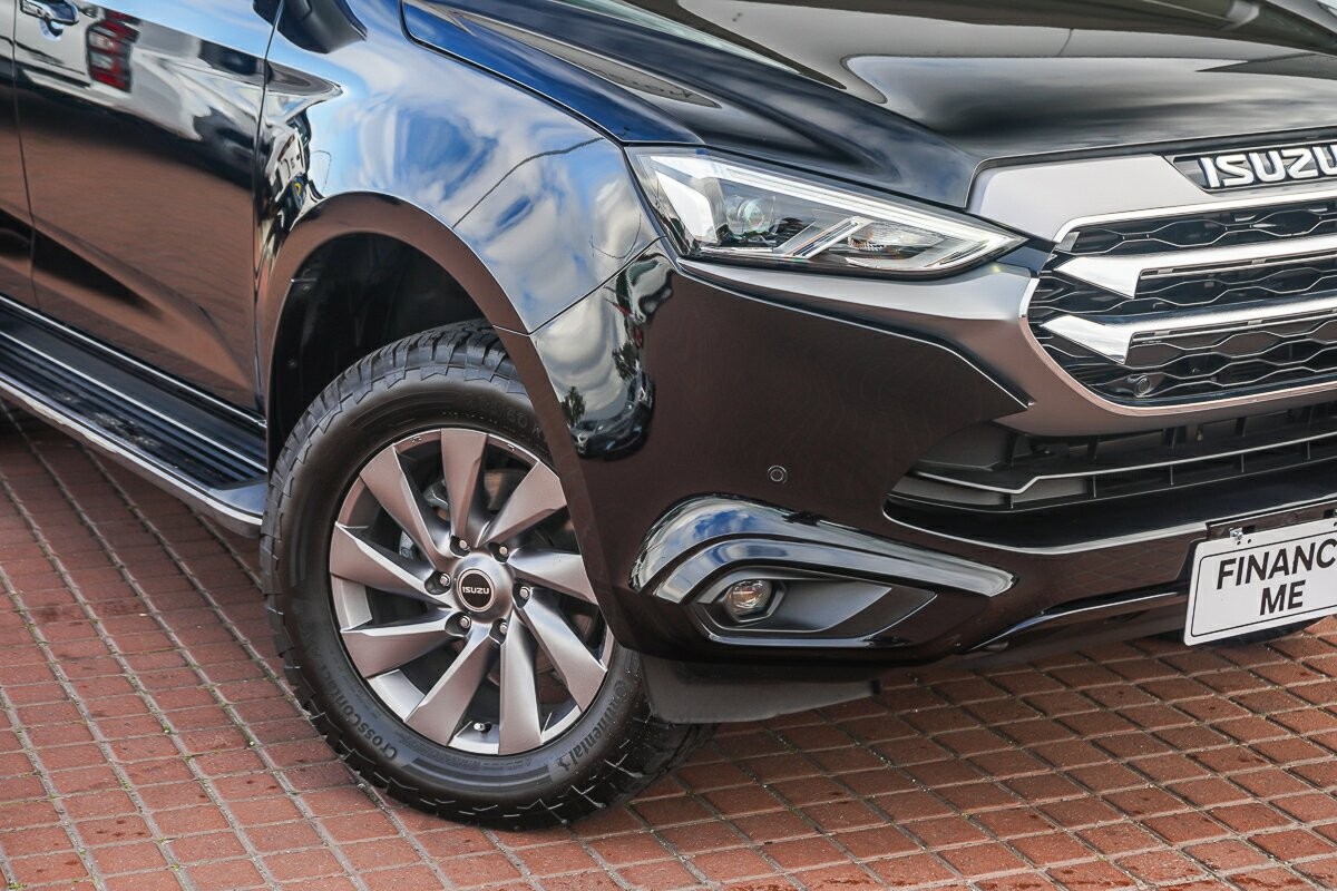 Isuzu Mu-x image 2