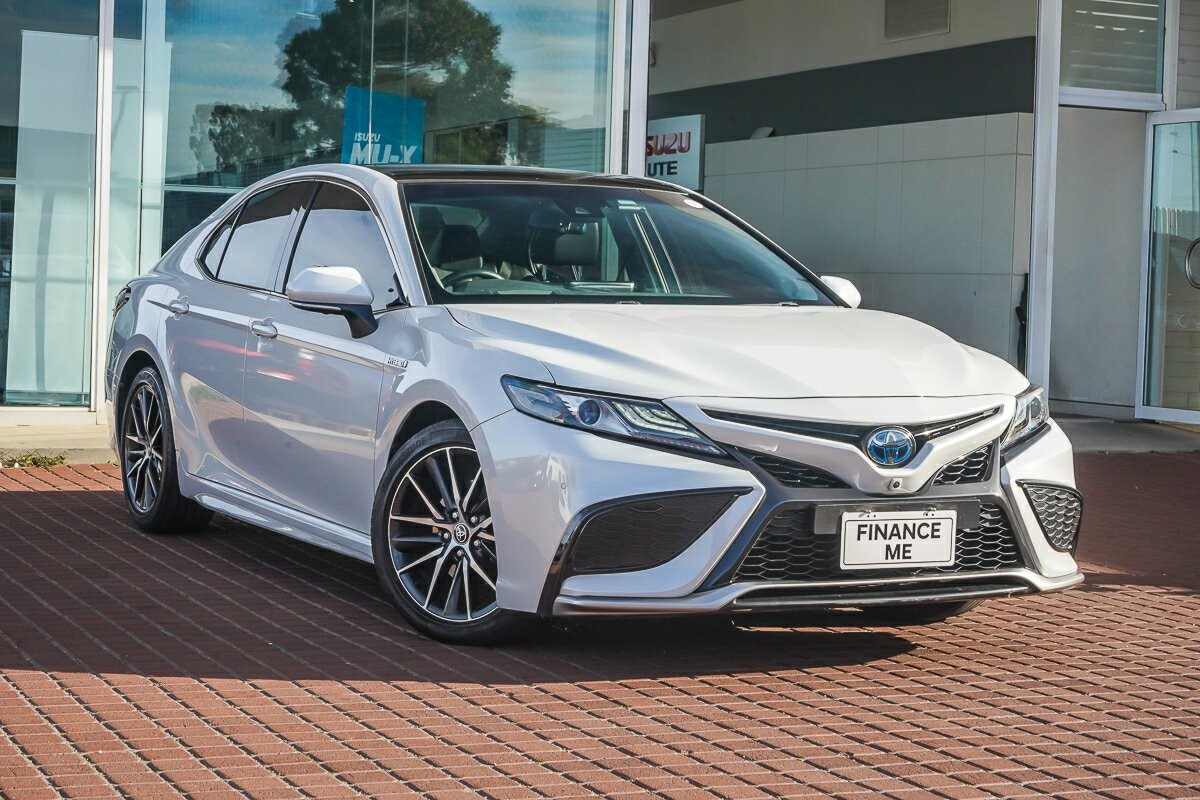 Toyota Camry image 1