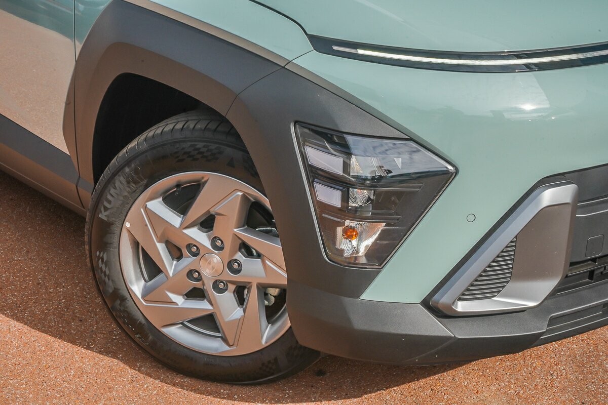 Hyundai Kona image 2
