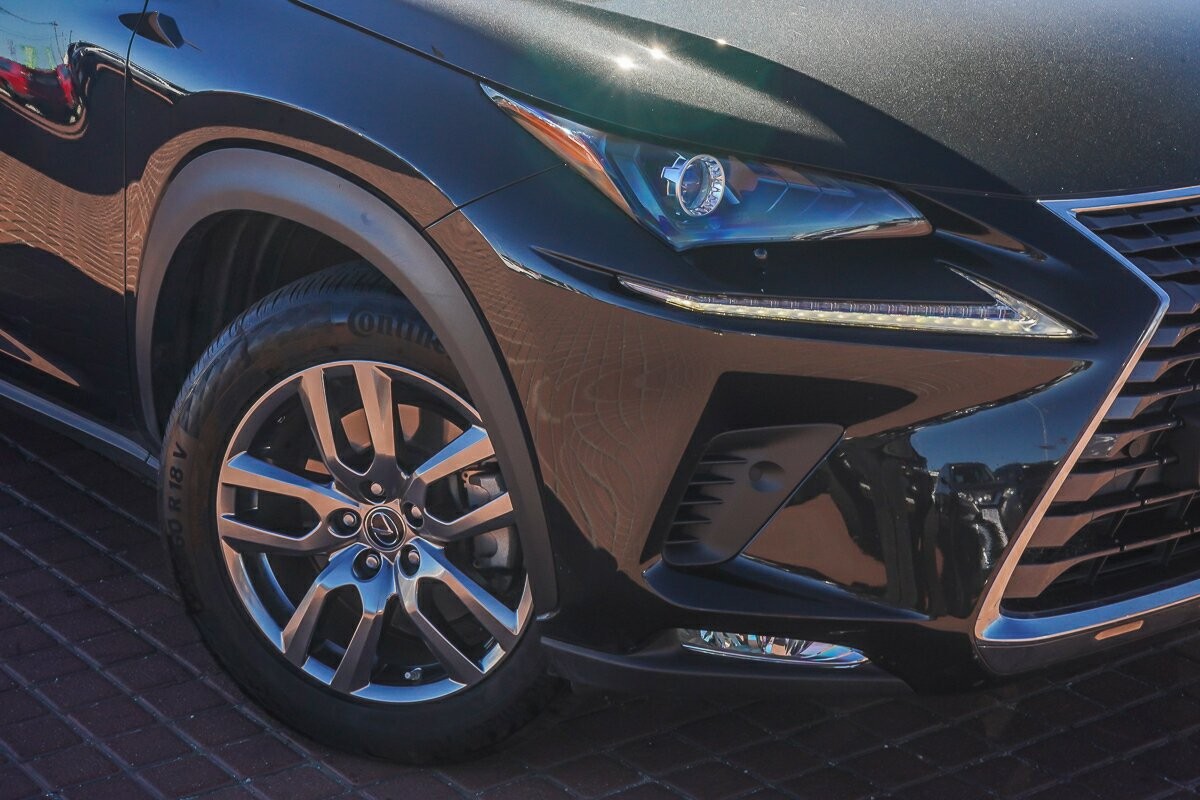 Lexus Nx image 2