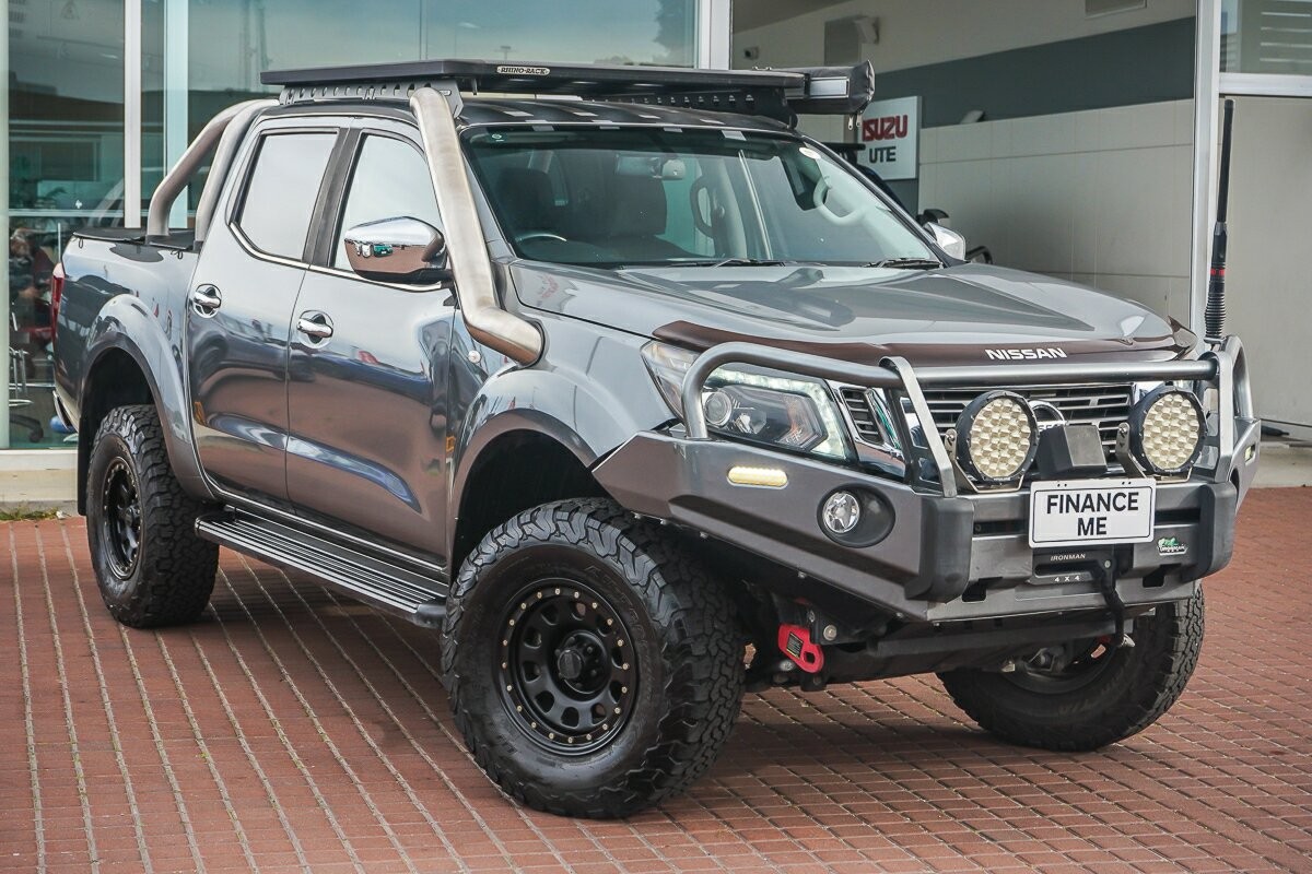 Nissan Navara image 1