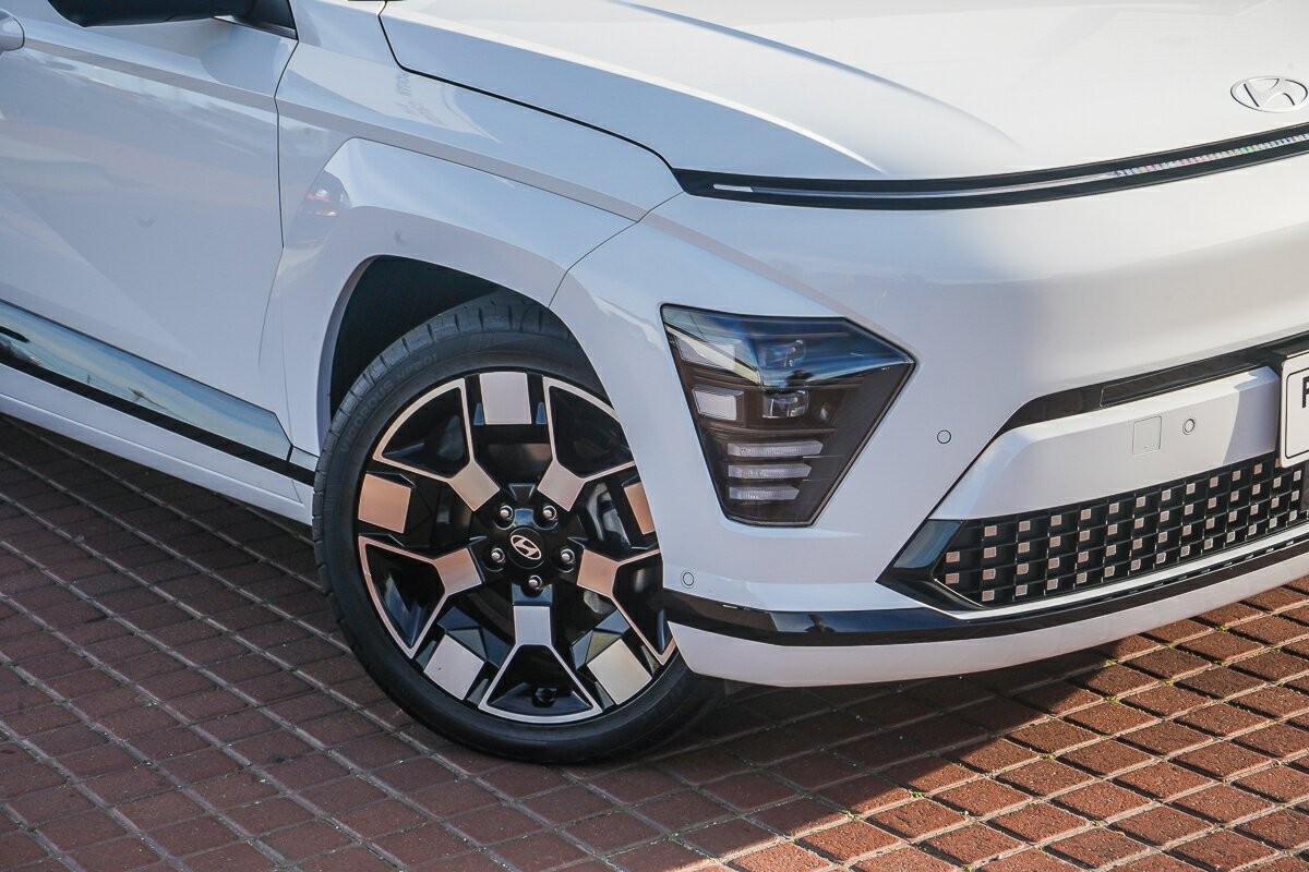 Hyundai Kona image 2