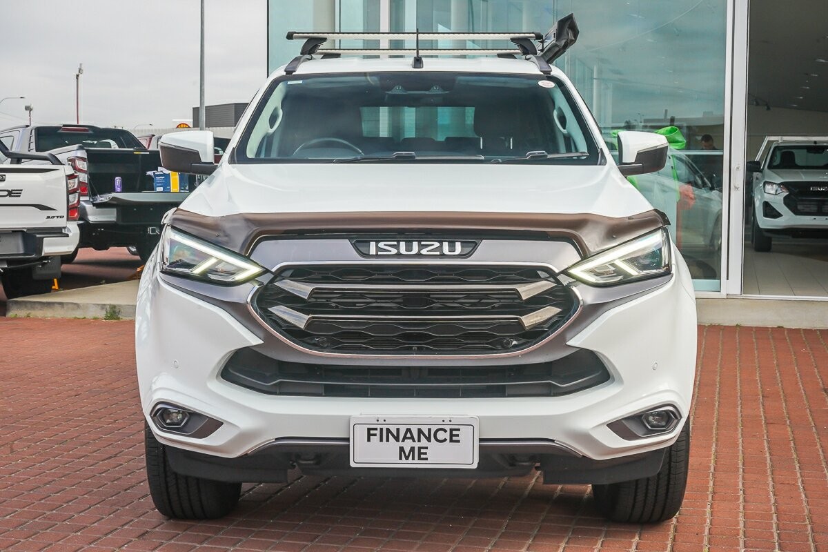 Isuzu Mu-x image 3