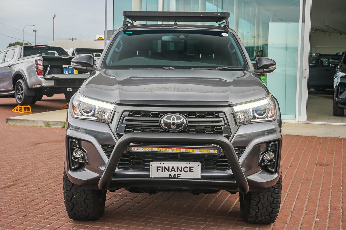 Toyota Hilux image 3