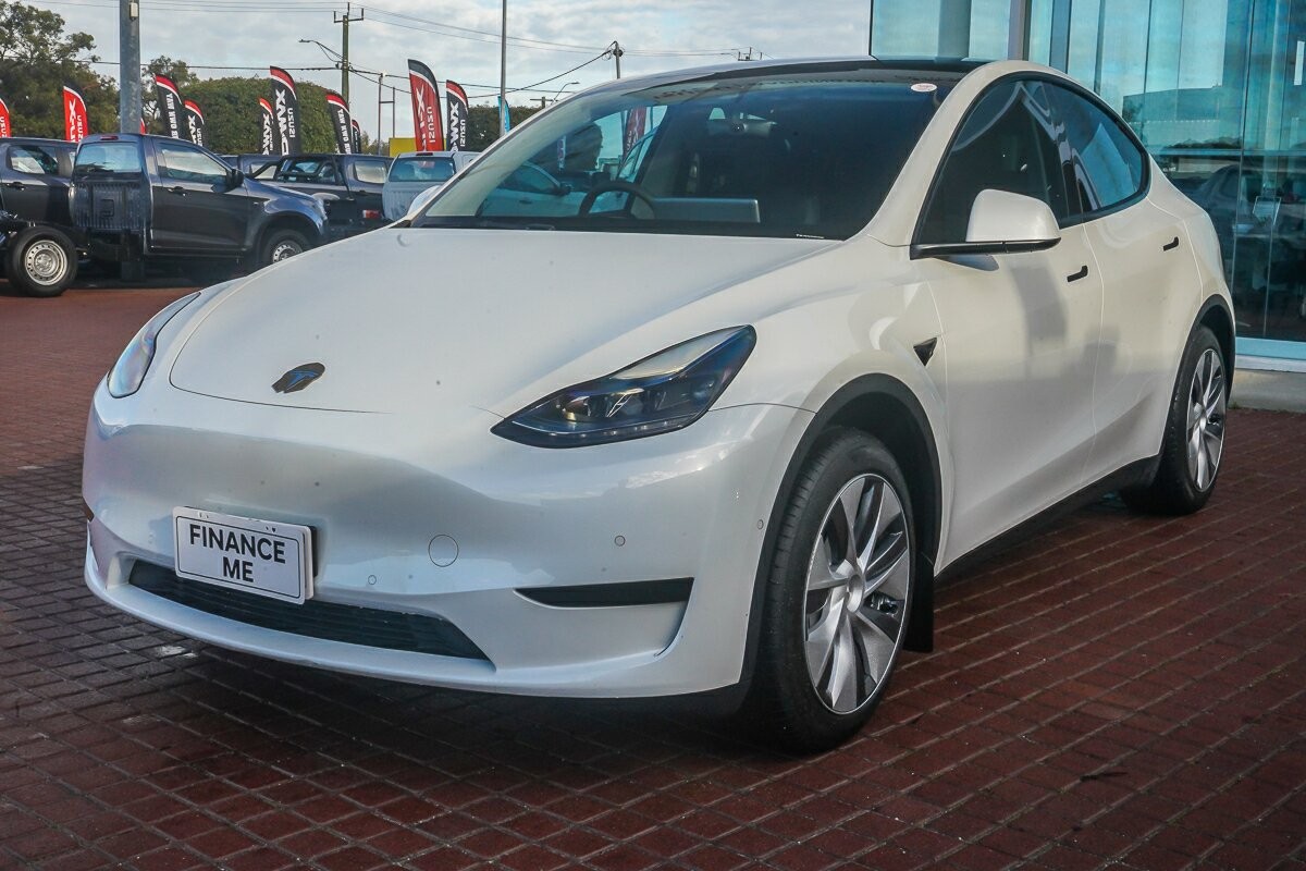Tesla Model Y image 4