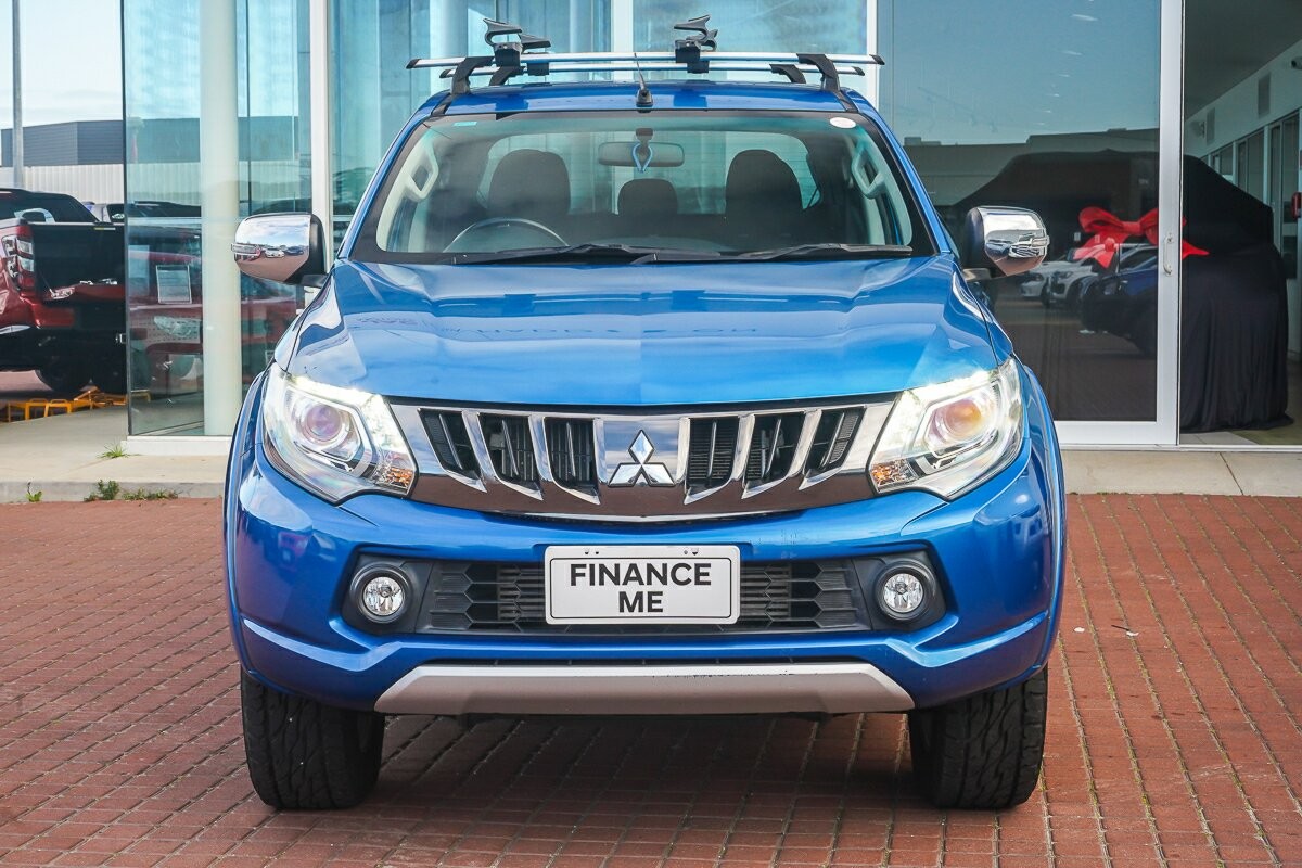 Mitsubishi Triton image 3
