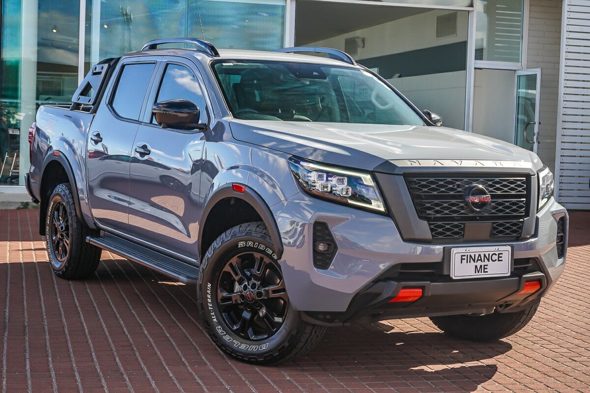 Nissan Navara image 1