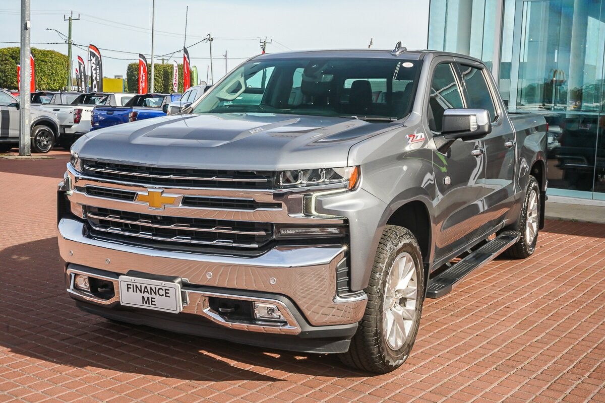 Chevrolet Silverado image 4