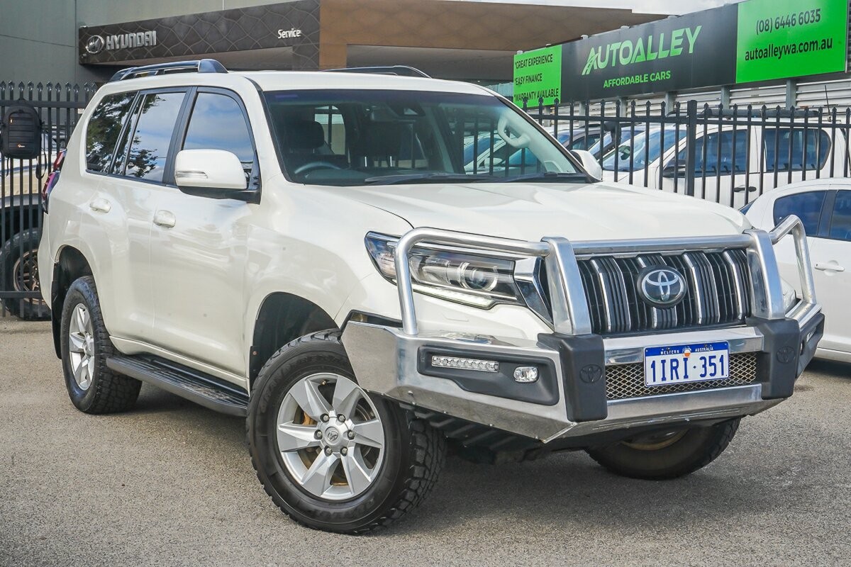 Toyota Landcruiser Prado image 1