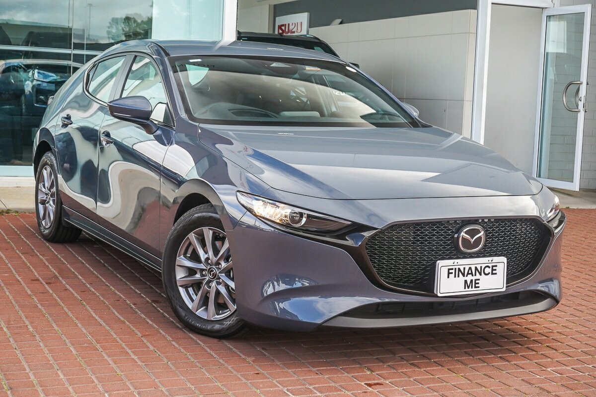 Mazda 3 image 1