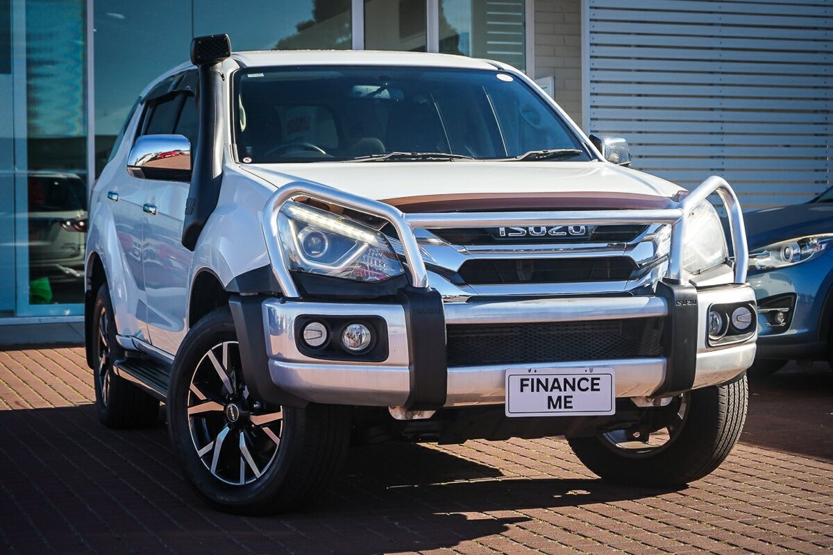 Isuzu Mu-x image 1
