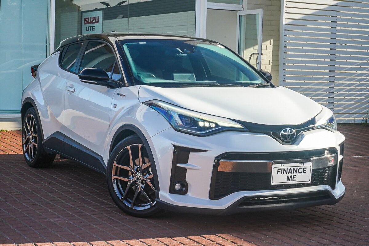 Toyota C-hr image 1