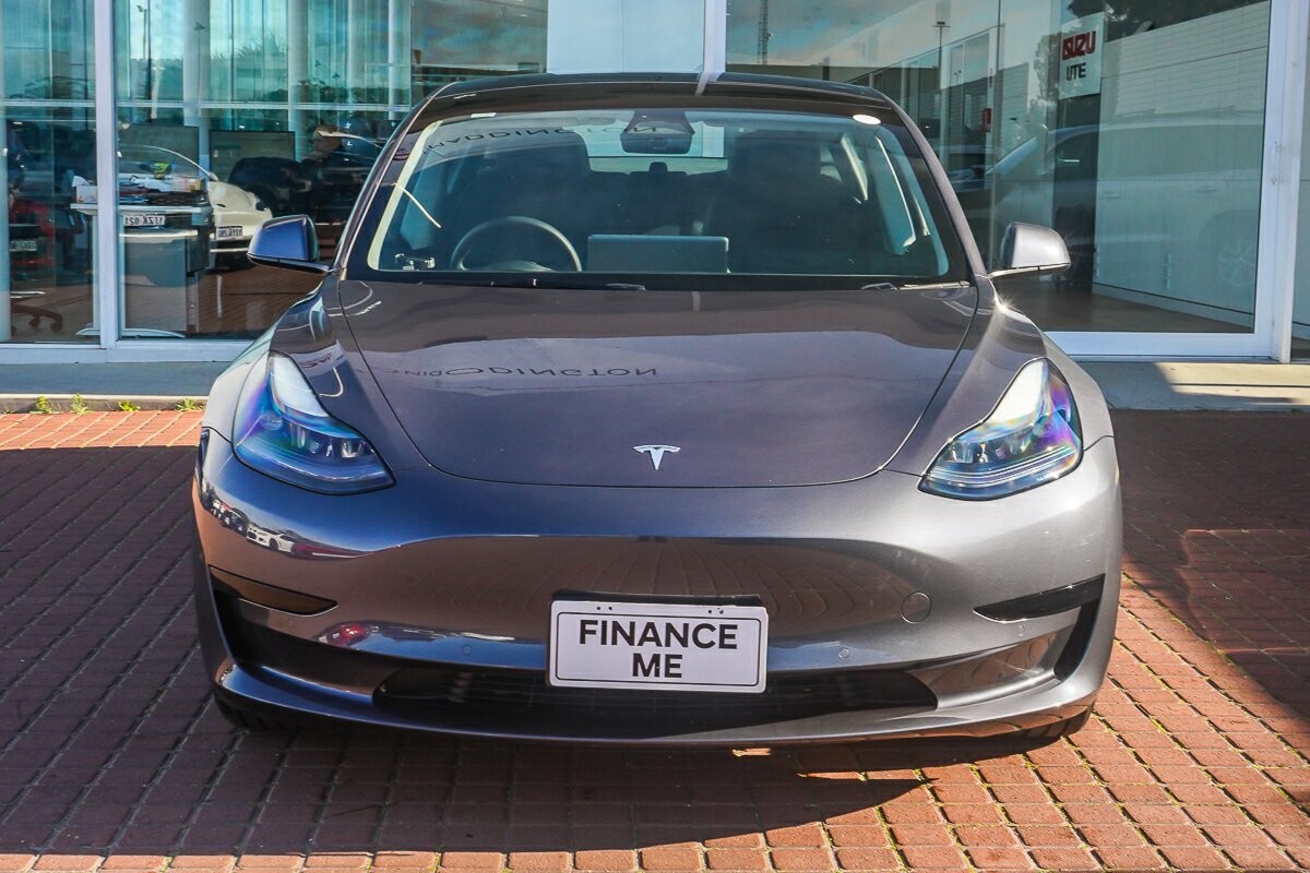 Tesla Model 3 image 3